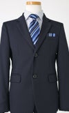 特別な日にぴったりのネイビーカラーの男の子用フォーマルスーツ。シンプルで美しいシルエットが魅力のAngel's Closetの子供フォーマル レンタル商品（【レンタル】レジメンタルタイ ストライプシャツ 長ズボンスーツ5点セット(CAT525610)ネイビー）｜画像6