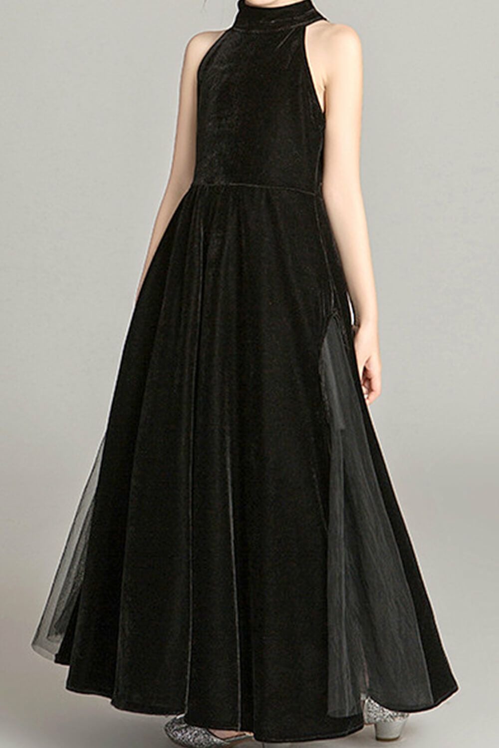 ピアノ発表会や結婚式にぴったりのブラックカラーの女の子用キッズドレス。シンプルで美しいシルエットが魅力のAngel's Closetの子供ドレス レンタル商品（【レンタル】ブラックスリットベルベットロングドレス(YP243) ブラック）｜画像12