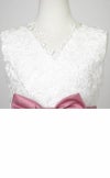ピアノ発表会や結婚式にぴったりのカラーの女の子用キッズドレス。シンプルで美しいシルエットが魅力のAngel's Closetの子供ドレス レンタル商品（【レンタル】Vネックレース＆バイカラーサテンロングドレス(YP245) ダスティーローズ）｜画像7