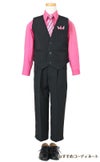 特別な日にぴったりのカラーの男の子用フォーマルスーツ。シンプルで美しいシルエットが魅力のAngel's Closetの子供フォーマル レンタル商品（【レンタル】ベストスーツ4点セット（CC1688）フクシア）｜画像6