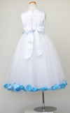 ピアノ発表会や結婚式にぴったりのホワイトカラーの女の子用キッズドレス。シンプルで美しいシルエットが魅力のAngel's Closetの子供ドレス レンタル商品（【レンタル】サテン＆チュールフラワーペタルドレス（KD160B）ホワイト）｜画像5
